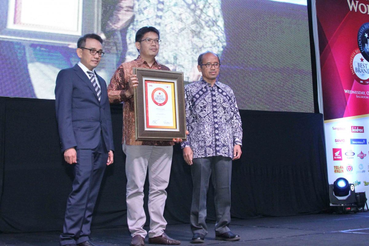 Pewakilan PT Astra Honda Motor (AHM) menerima dua penghargaan bergengsi Indonesia Best Brand Award (IBBA) 2017 yaitu Honda Supra X 125 FI untuk kategori motor bebek non-matic dan Honda BeAT untuk kategori sepeda motor matic. Penghargaan bergensi ini merupakan bentuk kepercayaan masyarakat Indonesia terhadap produk sepeda motor Honda.