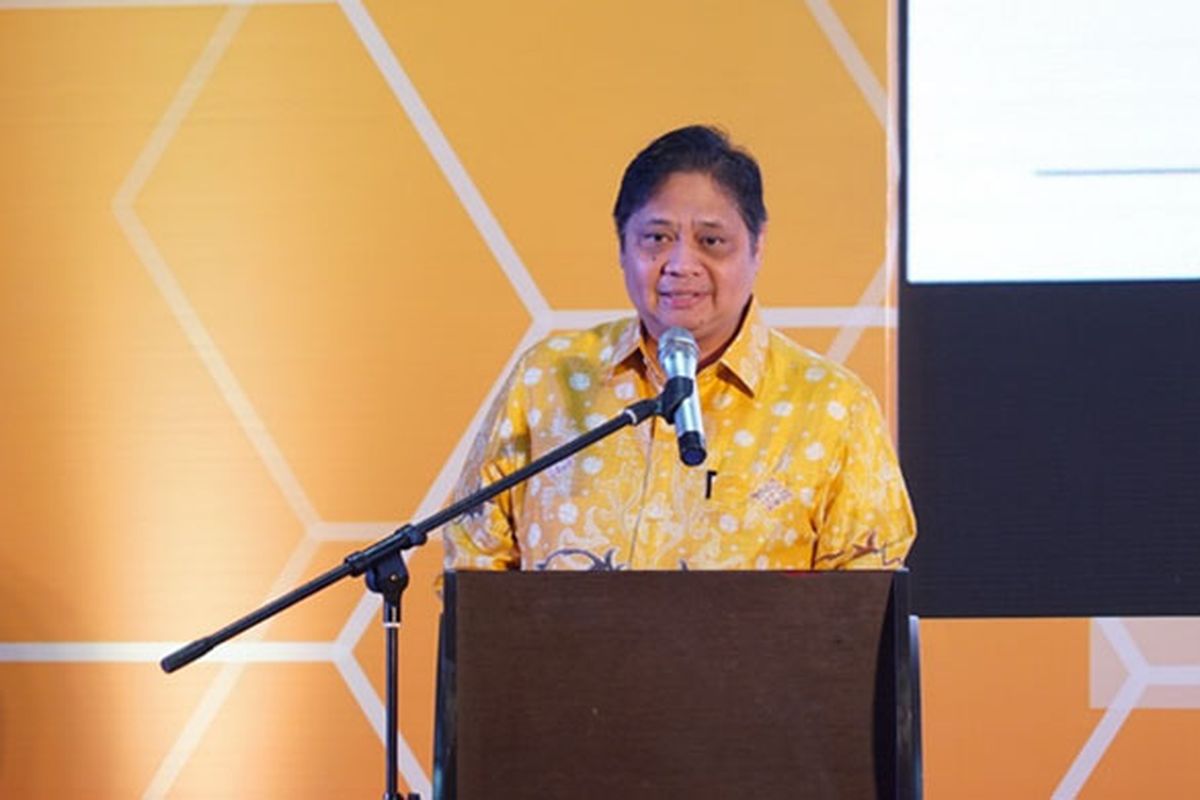 Menperin Airlangga Hartanto sedang memberikan Sambutan pada acara e-Smart IKM 2019 IKM GO DIGITAL di Kota Bogor
(Foto: dok. Kemenperin)
