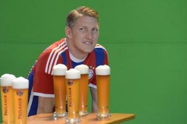 Gelandang Bayern Muenchen asal Jerman, Bastian Schweinsteiger.