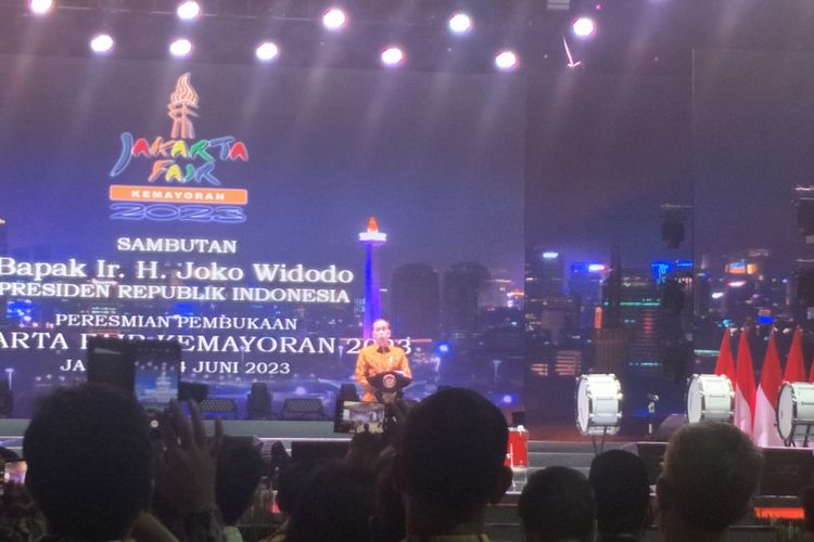 Presiden RI Joko Widodo saat pembukaan acara Jakarta Fair Kemayoran 2023 di JiExpo Kemayoran, Jakarta Pusat, Rabu (14/6/2023).