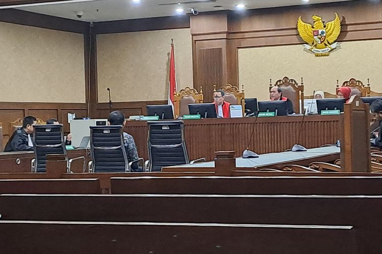 Hakim Ungkap Alasan Tolak Eksepsi Budiman Bayu dalam Gratifikasi Bea Cukai
