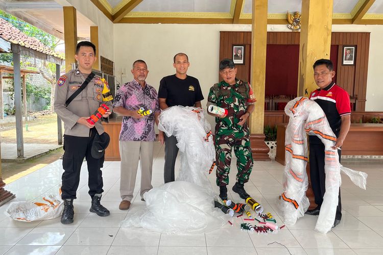 Polisi Amankan Balon Udara Berpetasan di Trenggalek, Rencana Diterbangkan Saat Lebaran Ketupat