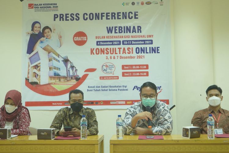Press Conference BKGN UMY 2021 di ruang Direksi RSGM UMY, Wirobrajan, Yogyakarta, Jumat (3/12/2021).