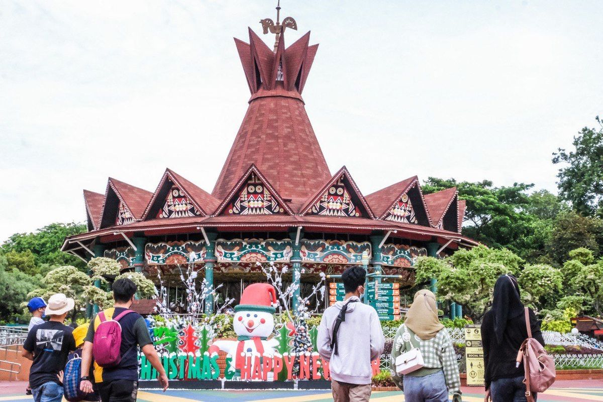 Ilustrasi Dunia Fantasi, Ancol