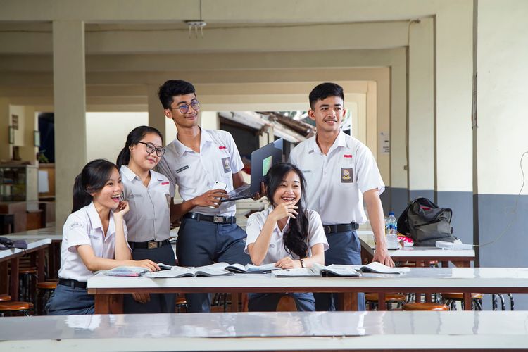 Foto : 20 SMA Terbaik di Indonesia Versi LTMPT 2022, Ada Sekolahmu?