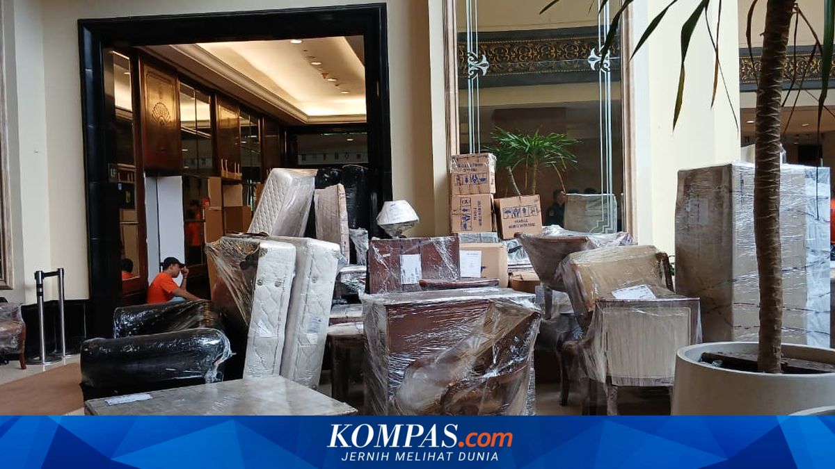 25.000 Kubik Barang Hotel Sultan Dipindahkan ke Gudang Bekasi