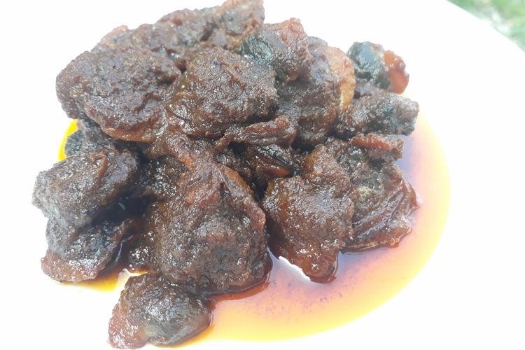 Rendang lokan siap dikonsumsi