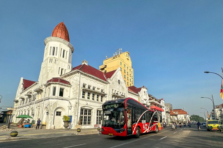 Surabaya menembus 10 besar destinasi terfavorit di Asia berkat pesatnya perkembangan wisata dan penataan kota yang semakin menarik wisatawan.