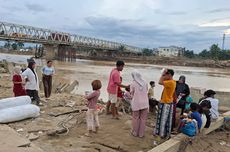 Banjir Bandang Terjang Tapsel, Ketinggian Air Capai Atap Rumah