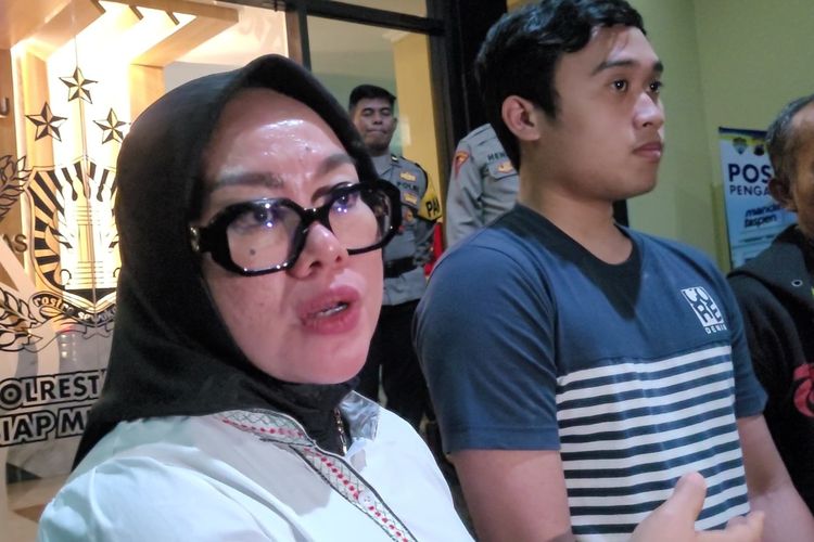 Jam 4 Subuh Masih Kirim Foto Duduk di Seberang Rumah Febrie, Jam 8 Pagi Sutrimo Meninggal