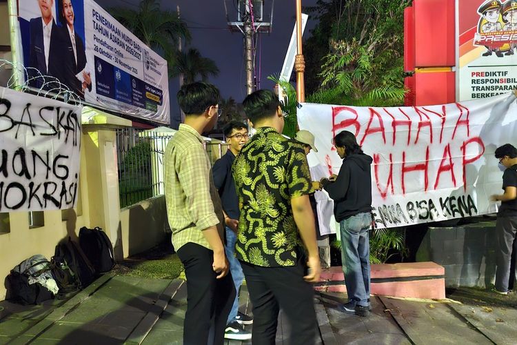 Dua Aktivis Semarang Jadi Tersangka Tanpa Pemeriksaan Diprotes, Polisi Klaim Sesuai SOP