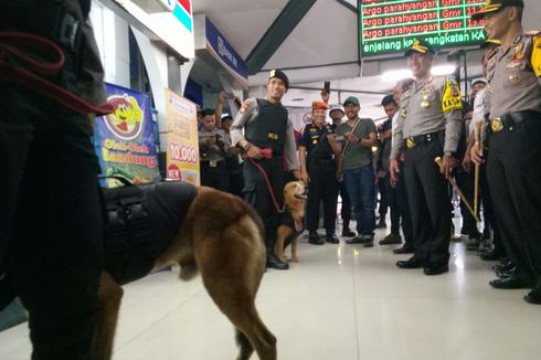 Antisipasi Pemudik Bawa Narkoba, Polisi Siagakan Metal Detector dan K9 di Stasiun KA