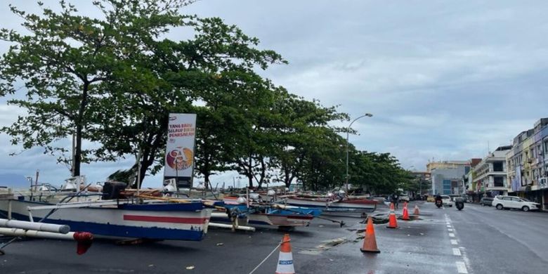 Berita Harian Banjir Rob Terjang Manado Terbaru Hari Ini - Kompas.com