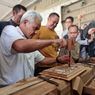 Dikunjungi Ganjar, Perajin Gebyok Ukir Jepara Minta Permudah Akses Permodalan