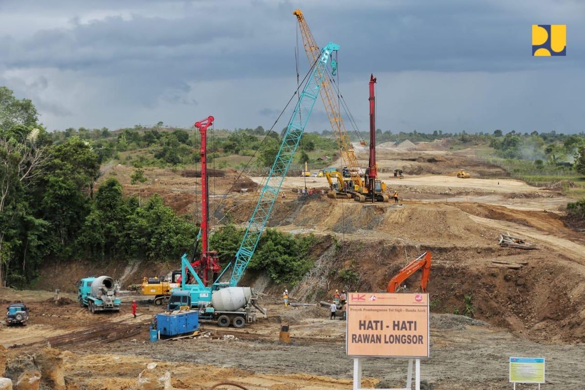 Pekerjaan di Tol Banda Aceh-Sigli