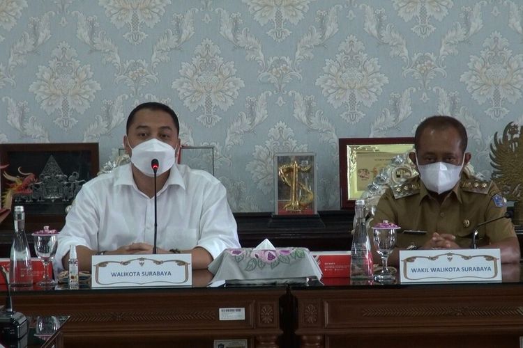 Wali Kota Surabaya Eri Cahyadi dan Wakil Wali Kota Surabaya Armuji