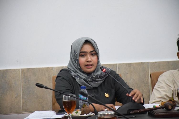 Ketua Komisi II DPRD Kabupaten Indramayu, Anggi Noviah menyampaikan terkait propem perda tentang ketahanan keluarga, saat dihubungi Kompas.com pada Sabtu (21/2022/2023).