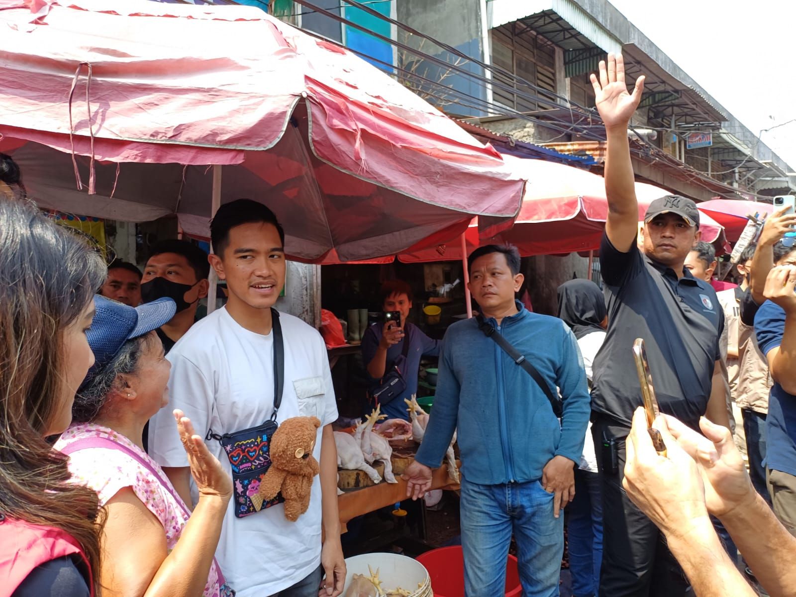 Datangi Pasar Kebayoran Lama, Kaesang Tampung Keluhan Pedagang