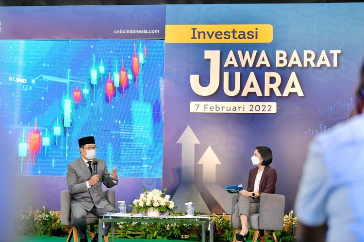 Gubernur Jawa Barat Ridwan Kamil saat menghadiri acara West Java Investment Report di Gedung West Java Investment Hub, Kota Bandung, Senin (7/2/2022).