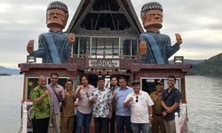 Kemenpar Persilahkan Investor Garap Pariwisata Toba dan Samosir