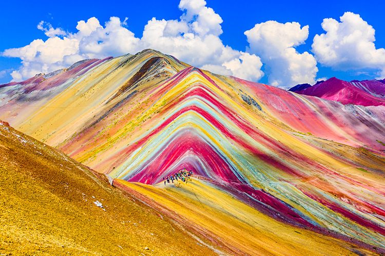 Pegunungan Pelangi di Negara Peru.