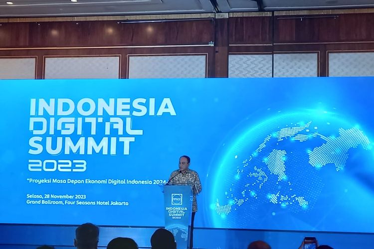 Menteri Komunikasi dan Informatika (Menkominfo) Budi Arie Setiadi dalam acara Indonesia Digital Summit 2023 di Jakarta, Selasa (28/11/2023).
