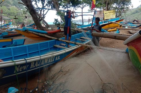 Gelombang Pantai Selatan Jawa Tinggi, Nelayan di Gunungkidul Pilih Tak Melaut