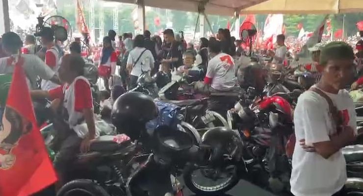 Disabilitas sampai Musisi Papan Atas Turut Ramaikan Kampanye Akbar Ganjar-Mahfud di Semarang