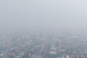 Kabut Asap Karhutla Ganggu Penerbangan di Palembang, OMC Dipindah Dari Pangkal Pinang