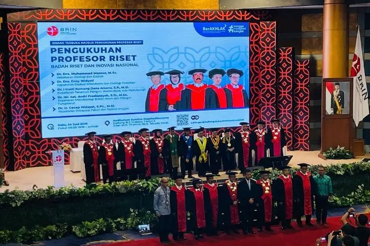 BRIN Kukuhkan 5 Peneliti Jadi Profesor Riset