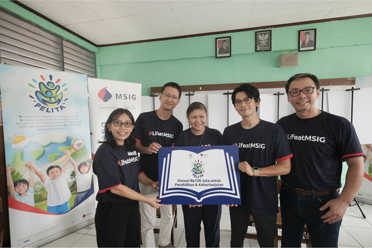 Direktur Eksekutif ISCO Foundation Julinda Dewi Simbolon, Direktur MSIG Life Tomoyuki Monden, Komisaris Independen MSIG Life Nazly Parlindungan Siregar, Direktur MSIG Life Ken Terada, dan CEO dan Presiden Direktur MSIG Life Wianto Chen. 