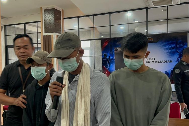 Pelaku Video Viral Pocong di Solo Minta Maaf Telah Buat Gaduh Masyarakat