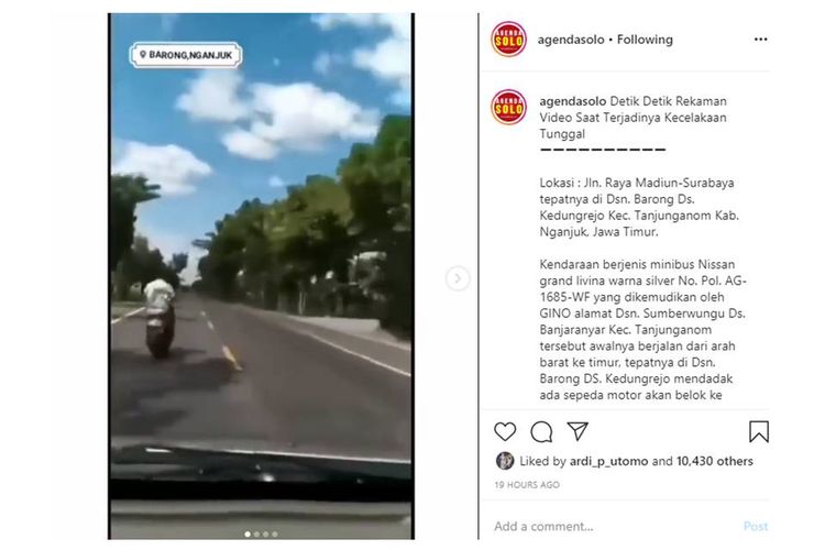 Tangkapan layar video sebuah mobil minibus alami kecelakaan karena hindari pemotor di Nganjuk, Jawa Timur.