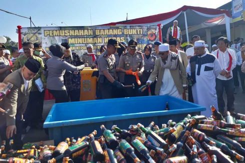 Diduga Gelapkan Narkoba, 9 Oknum Polisi Ditetapkan sebagai Tersangka