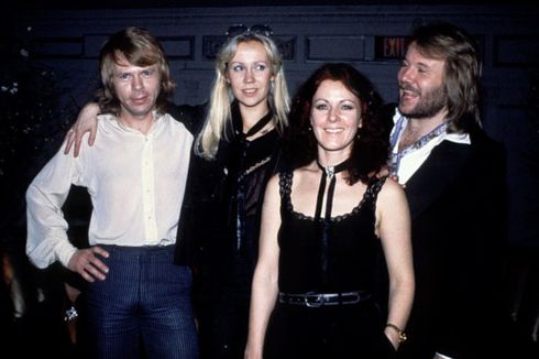 Lirik dan Chord Lagu SOS dari ABBA