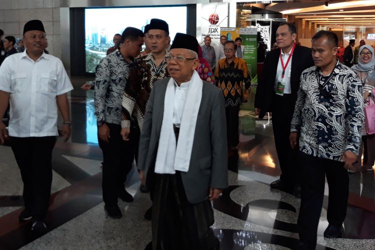 Cawapres nomor urut 01 Maruf Amin di Gedung BEI Jakarta, Rabu (13/2/2019).
