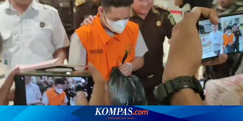 Kejati Riau Jemput Paksa Eks Direktur di Rokan Hilir soal Korupsi Dana Bagi Hasil Migas