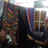 Menparekraf Sandiaga Uno Kunjungi Kampung Tenun di Bima, Beli Kain Motif Renda