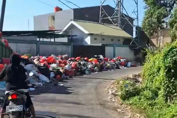 Sampah Menumpuk di Gowa Sulsel: 27 Armada Tak Beroperasi, Anggaran Tak Kunjung Cair
