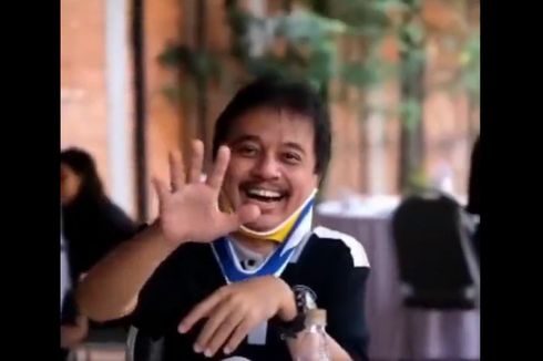 Masih Kenakan Penyangga Leher Medis, Roy Suryo Diperiksa sebagai Tersangka Kasus Penistaan Agama