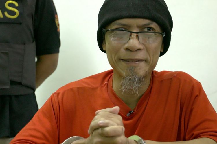 Rois, terpidana mati pelaku pengeboman Kedutaan Besar Australia Jakarta pada 2004 di penjara Batu, Nusakambangan. 