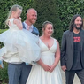 Keanu Reeves Jadi 'Tamu Tak Diundang' di Pesta Pernikahan, Pengantin Perempuan Heboh