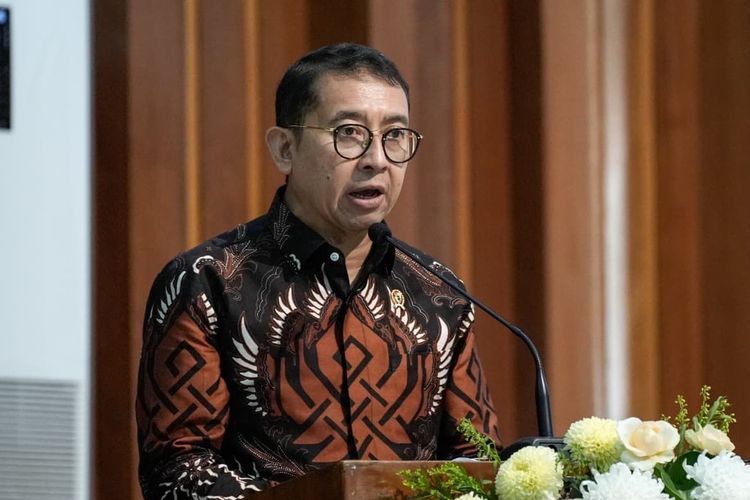 Menteri Kebudayaan Fadli Zon berbicara di Konferensi internasional Persatuan Ilmuwan Prasejarah dan Protosejarah (UISPP) Inter-Regional Conference 2025 di Universitas Kristen Satya Wacana (UKSW), Salatiga. (Dok Fadli Zon)