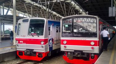 10 KRL Baru Produksi INKA Ditargetkan Beroperasi Tahun Ini