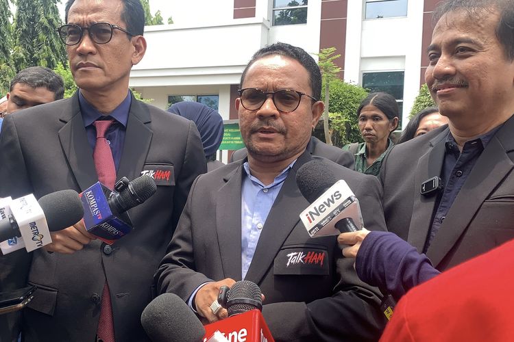 “Apa Susahnya Hadirkan Ijazah Jokowi? Kan Cuma Selembar Dokumen”
