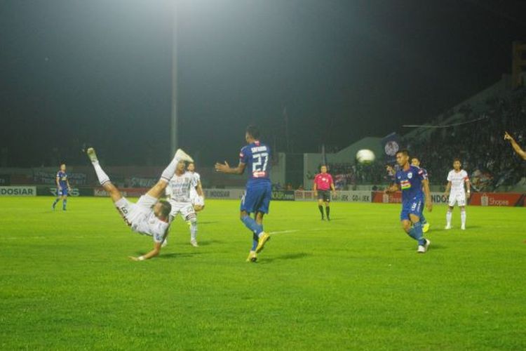 Laga PSIS Semarang vs Bali United di Stadion Moch. Soebroto, Magelang, Jumat (15/11/2019) malam. 