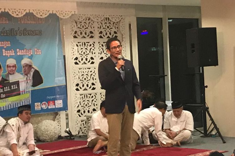 Calon wakil presiden nomor urut 02, Sandiaga Uno, saat acara silaturahmi dengan relawan FORSAMED, di 18 Office Park, Pasar Minggu, Jakarta Selatan, Minggu (27/4/2019).