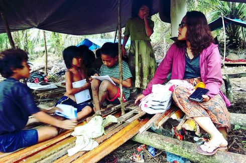 Kisah Yohana Mengajar Anak Rimba, Ikut Pindah-pindah Tempat demi Dekat Siswa (2)