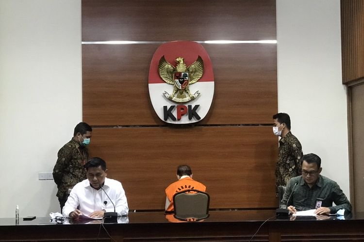 Komisi Pemberantasan Korupsi (KPK) menahan mantan Gubernur Riau, Annas Maamun pada Rabu (30/3/2022)