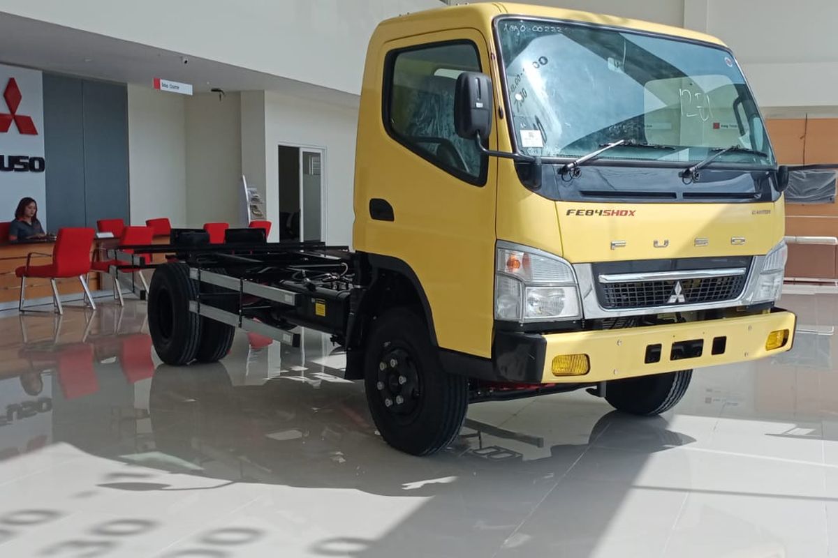 Mitsubishi Fuso Relokasi Dealer 3S di Bukittinggi